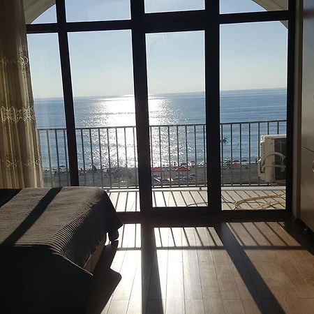 Kvariati Apartment Bagian luar foto