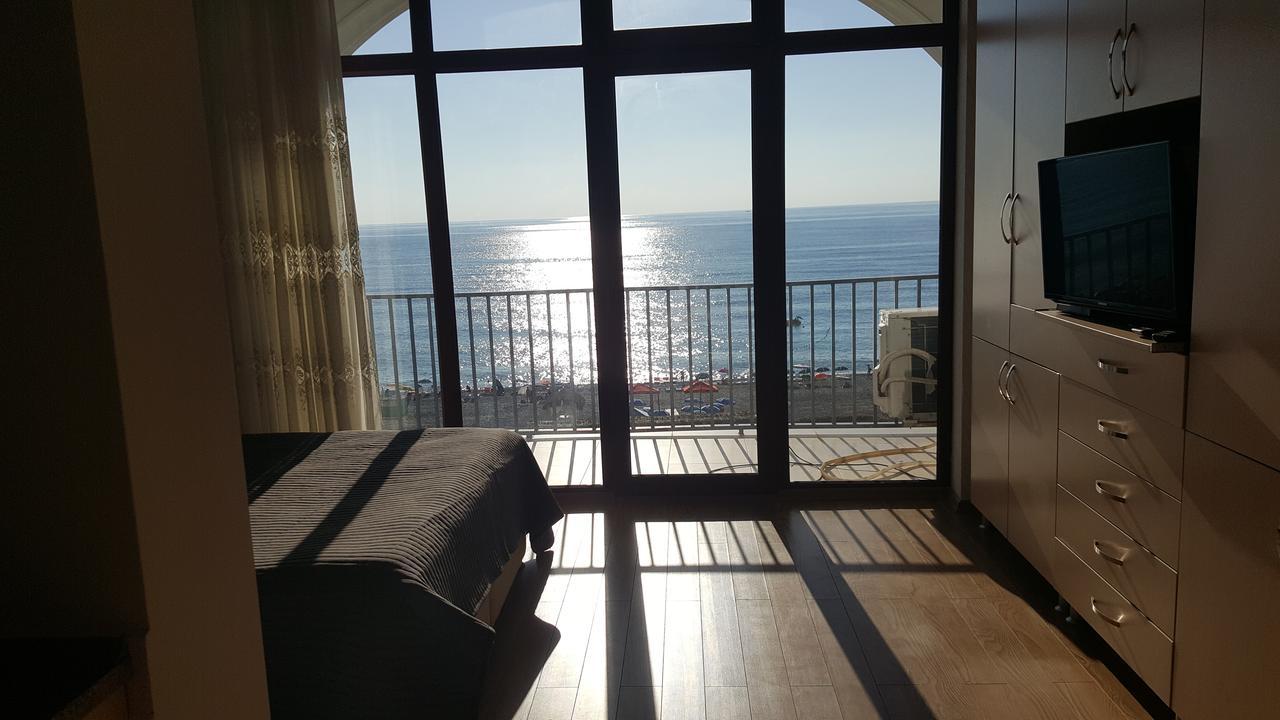 Kvariati Apartment Bagian luar foto