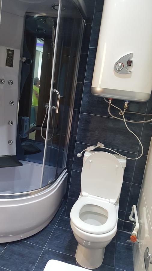 Kvariati Apartment Bagian luar foto